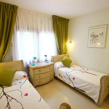 Apartmán Fabulous Two Bedroom Near Vistas In Cristianos *